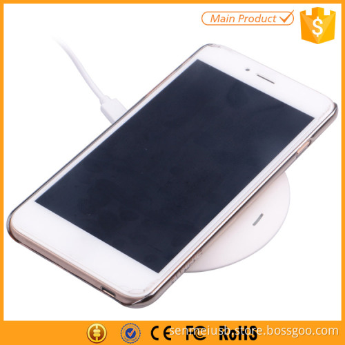 Hot Selling Wireless charger Wireless Power Bank for Iphone and smartphone charger